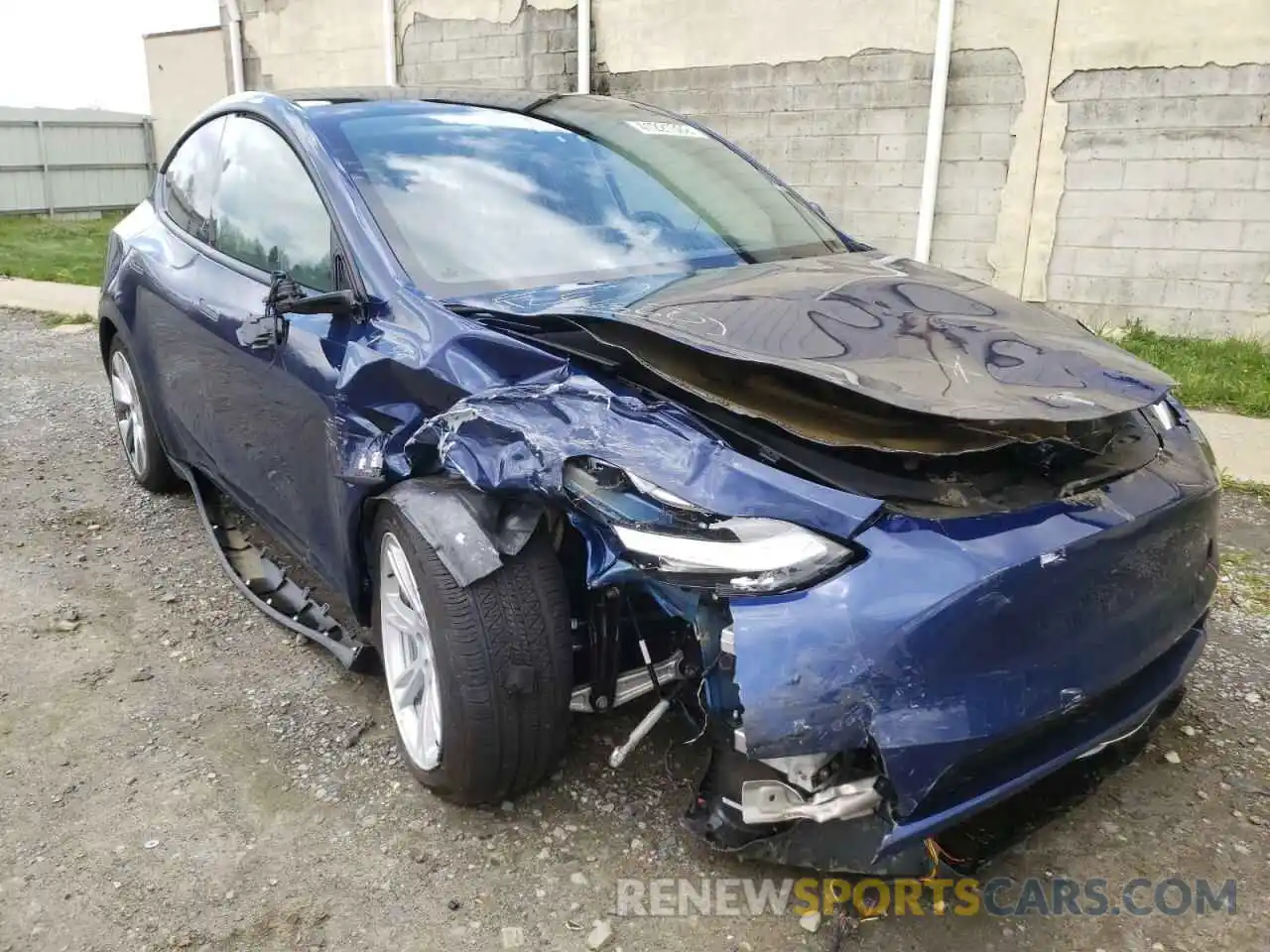 1 Photograph of a damaged car 5YJYGDEE7MF146333 TESLA MODEL Y 2021