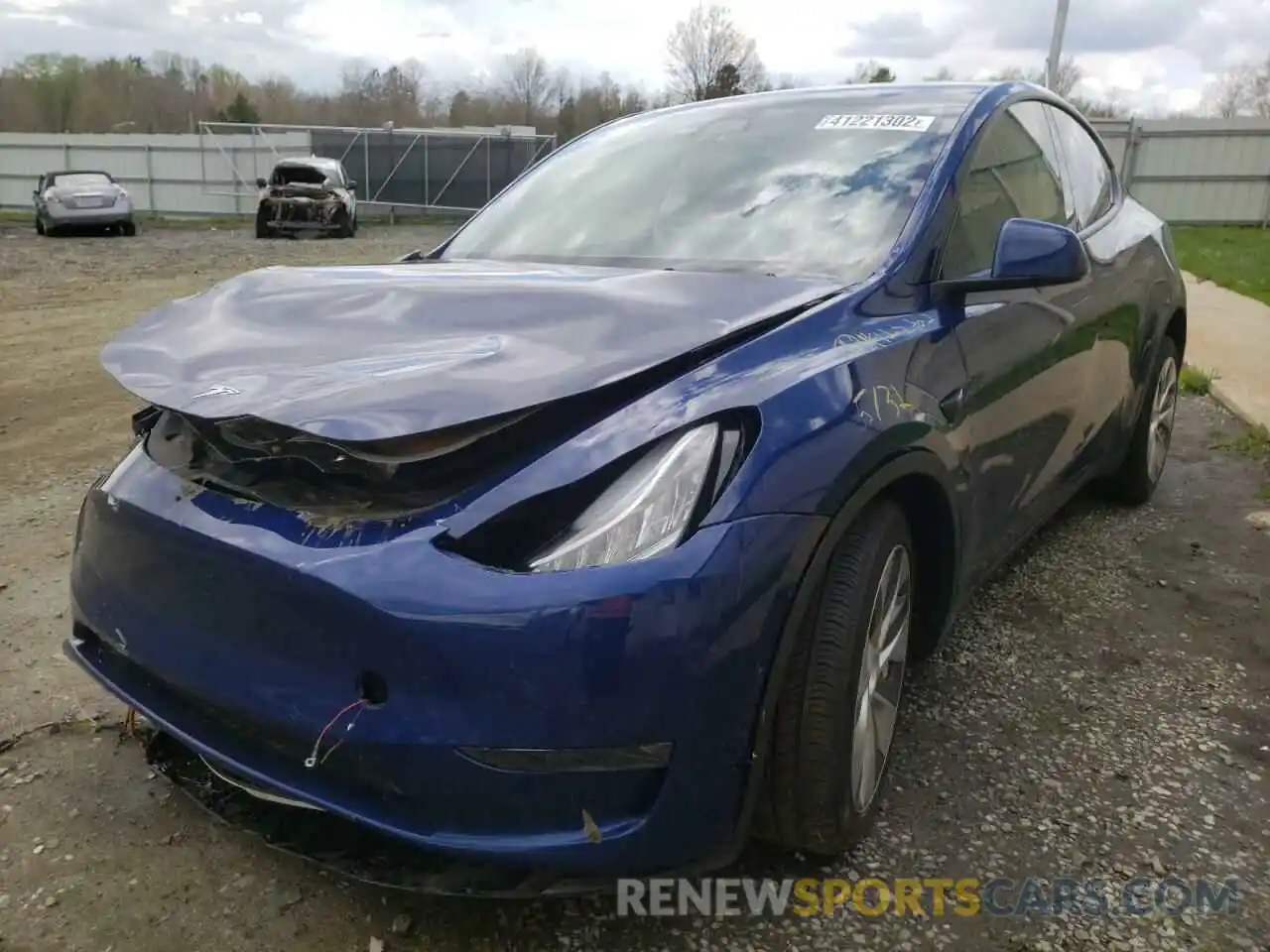 2 Photograph of a damaged car 5YJYGDEE7MF146333 TESLA MODEL Y 2021