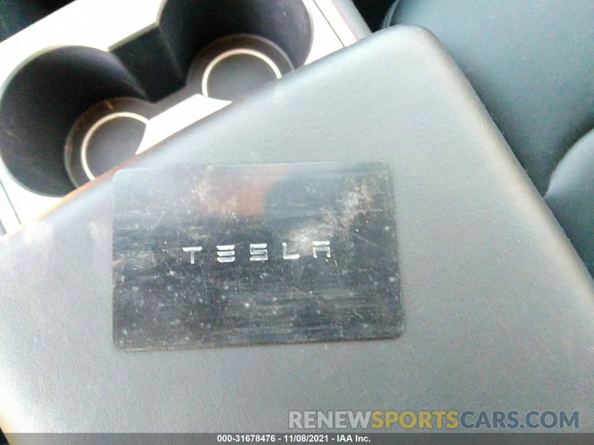 11 Photograph of a damaged car 5YJYGDEE7MF152911 TESLA MODEL Y 2021