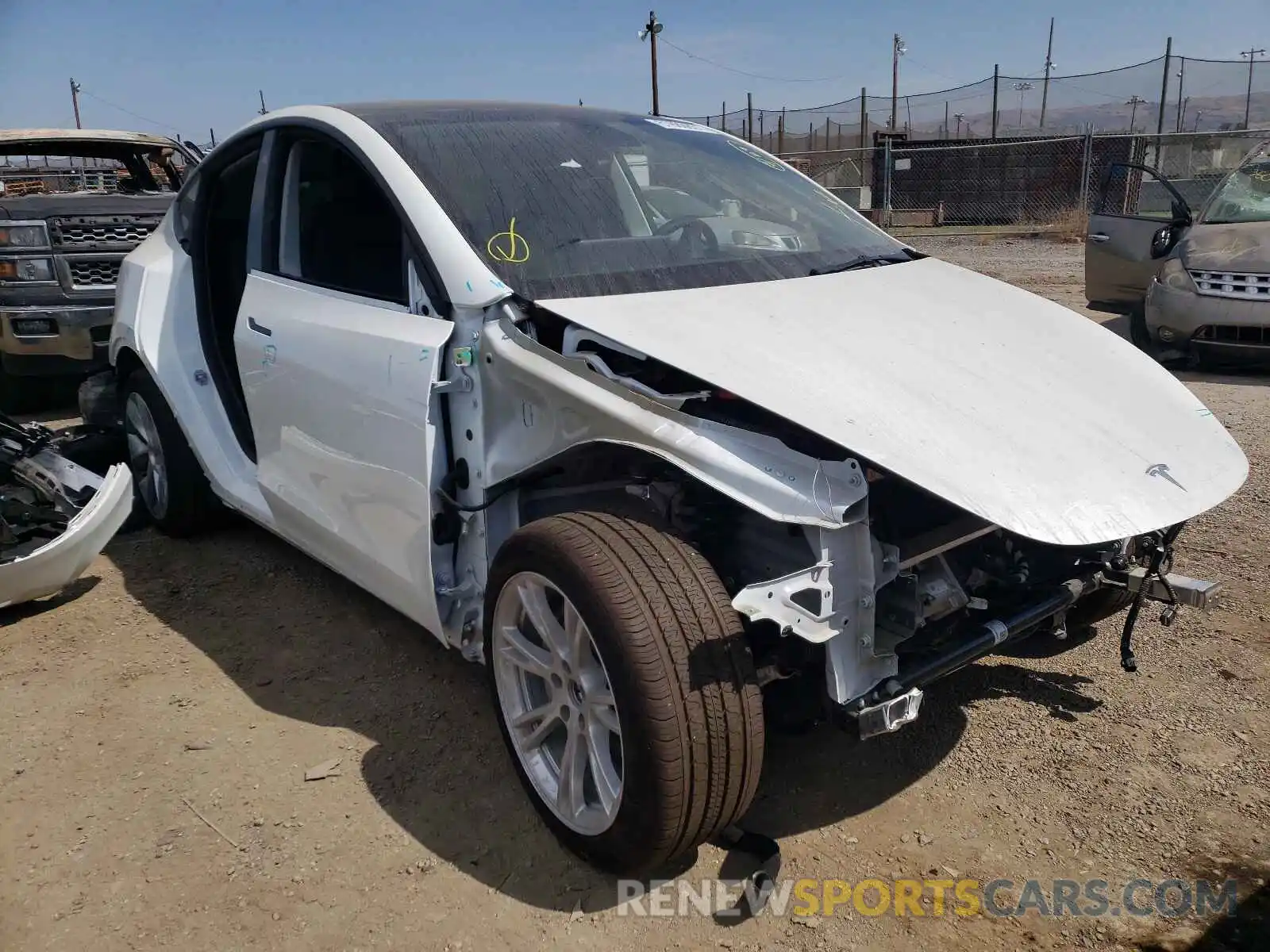 1 Photograph of a damaged car 5YJYGDEE7MF157039 TESLA MODEL Y 2021