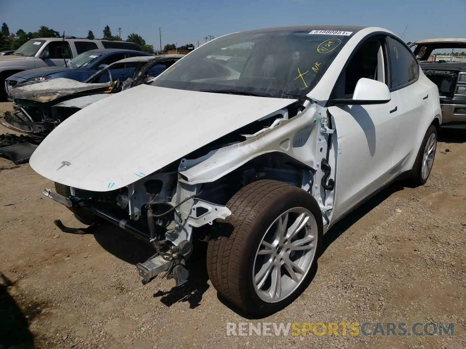 2 Photograph of a damaged car 5YJYGDEE7MF157039 TESLA MODEL Y 2021