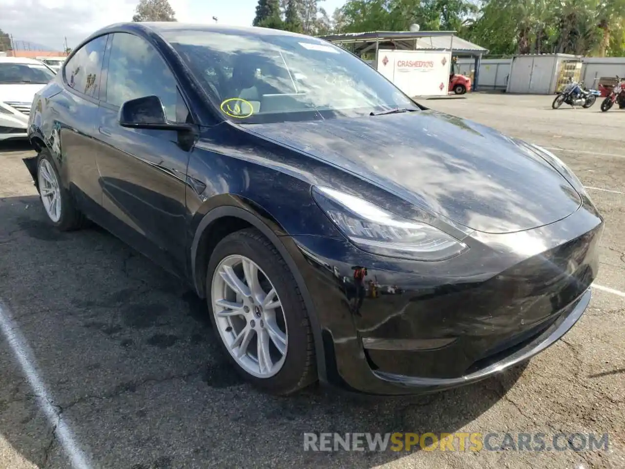 1 Photograph of a damaged car 5YJYGDEE7MF161155 TESLA MODEL Y 2021