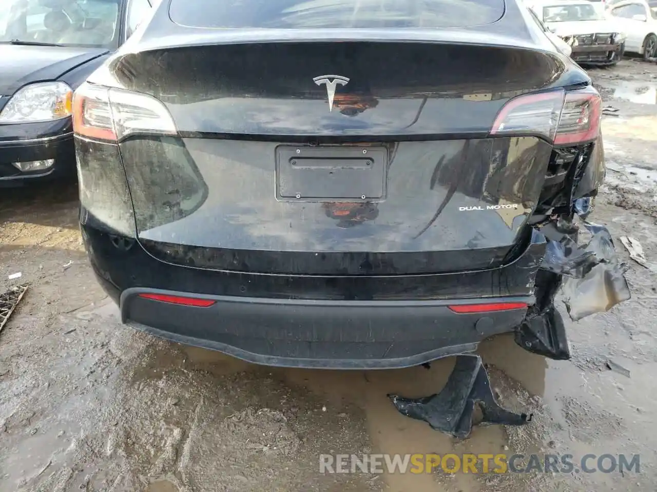 9 Photograph of a damaged car 5YJYGDEE7MF162080 TESLA MODEL Y 2021