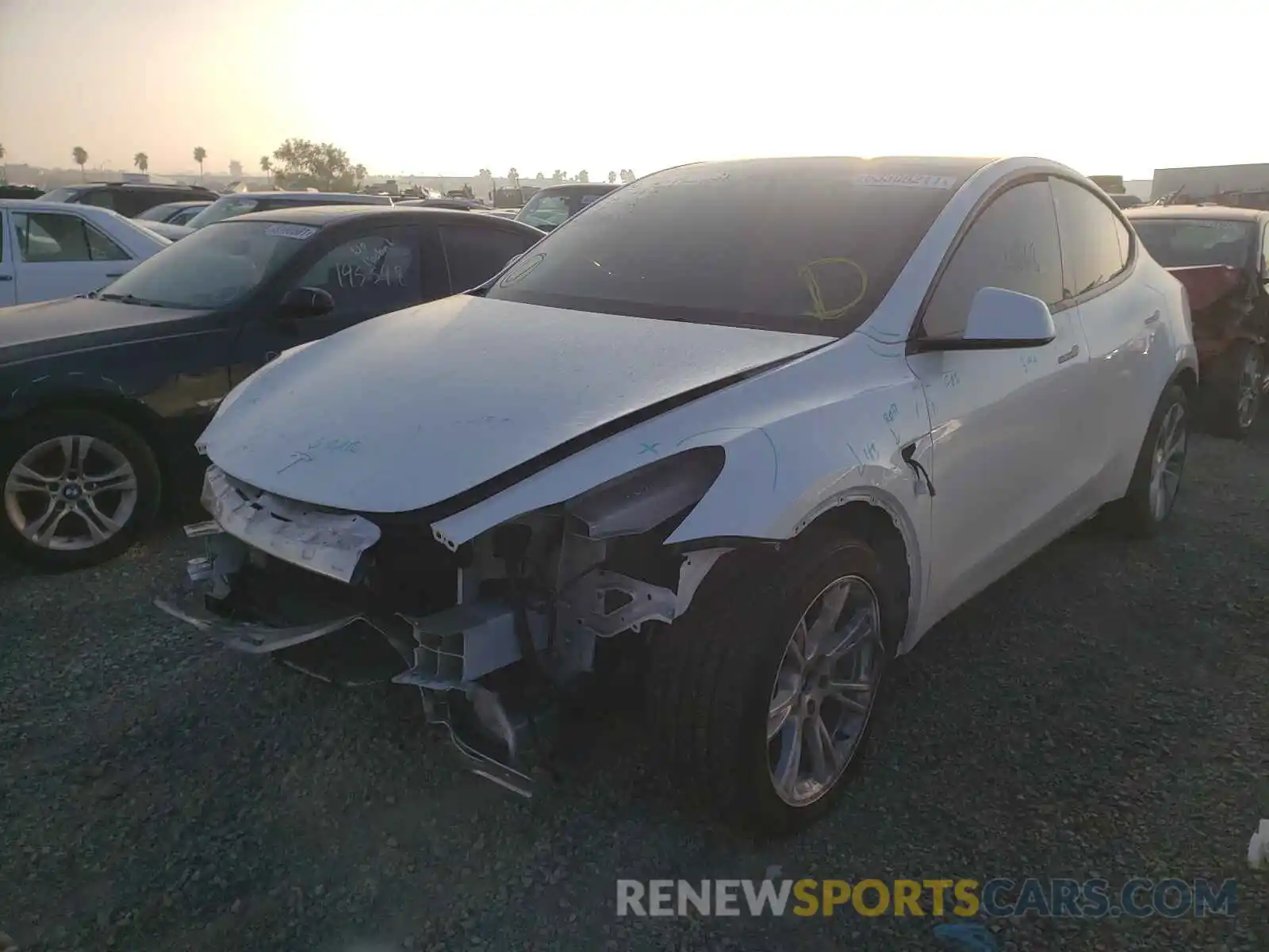 2 Photograph of a damaged car 5YJYGDEE7MF181910 TESLA MODEL Y 2021