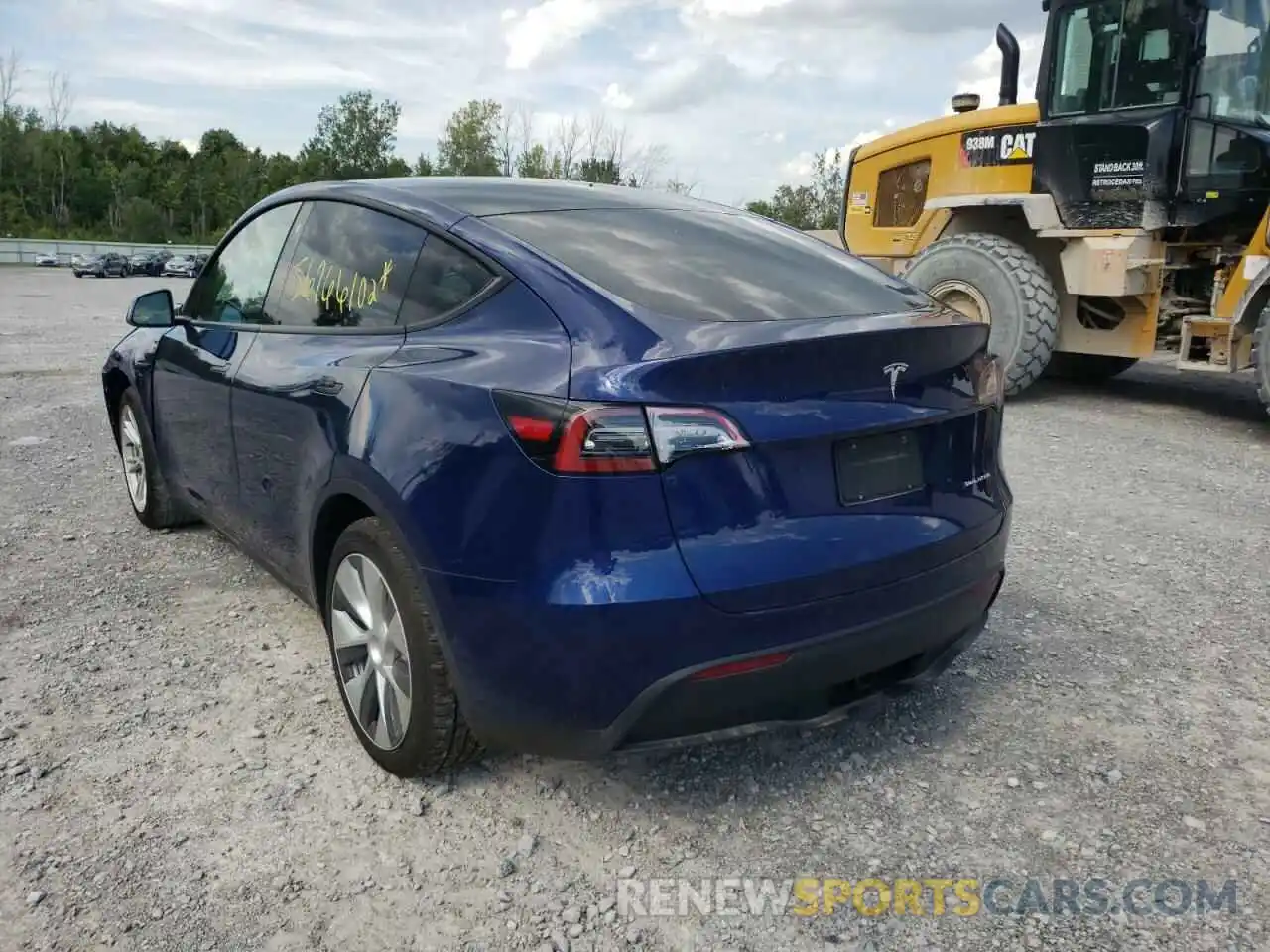 3 Photograph of a damaged car 5YJYGDEE7MF196035 TESLA MODEL Y 2021