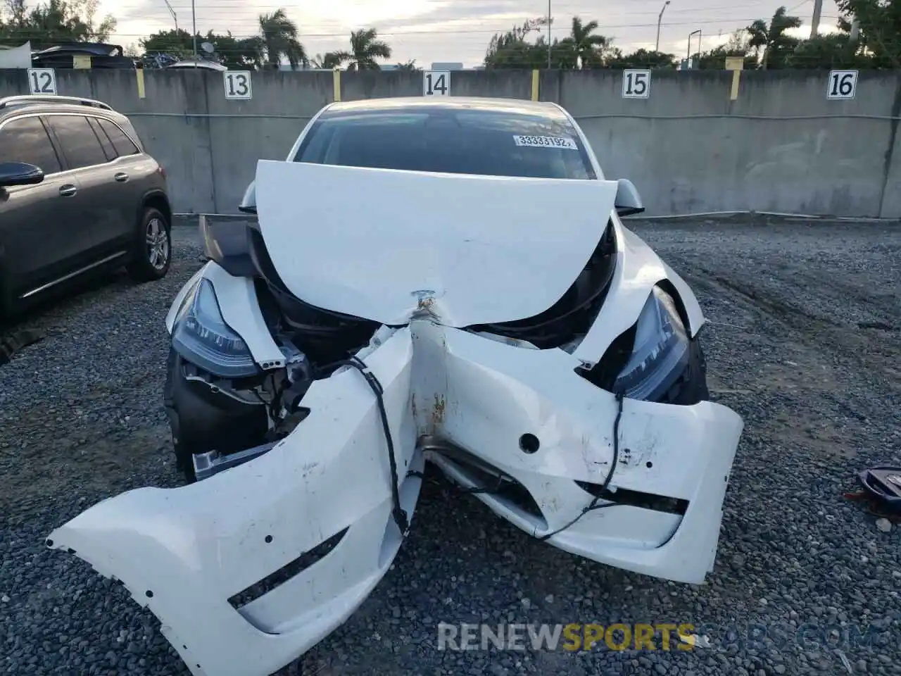 10 Photograph of a damaged car 5YJYGDEE7MF203730 TESLA MODEL Y 2021