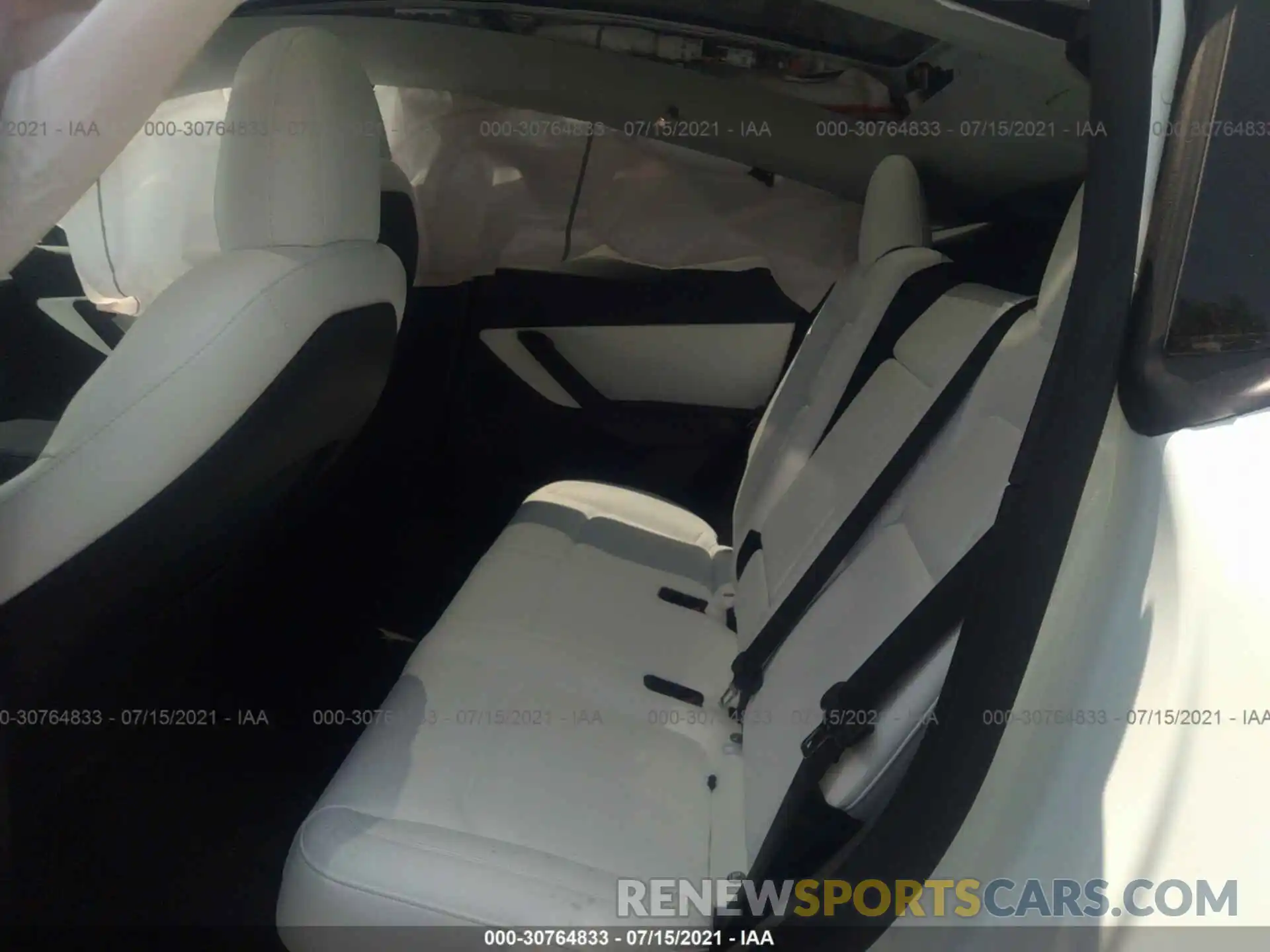 8 Photograph of a damaged car 5YJYGDEE7MF206028 TESLA MODEL Y 2021