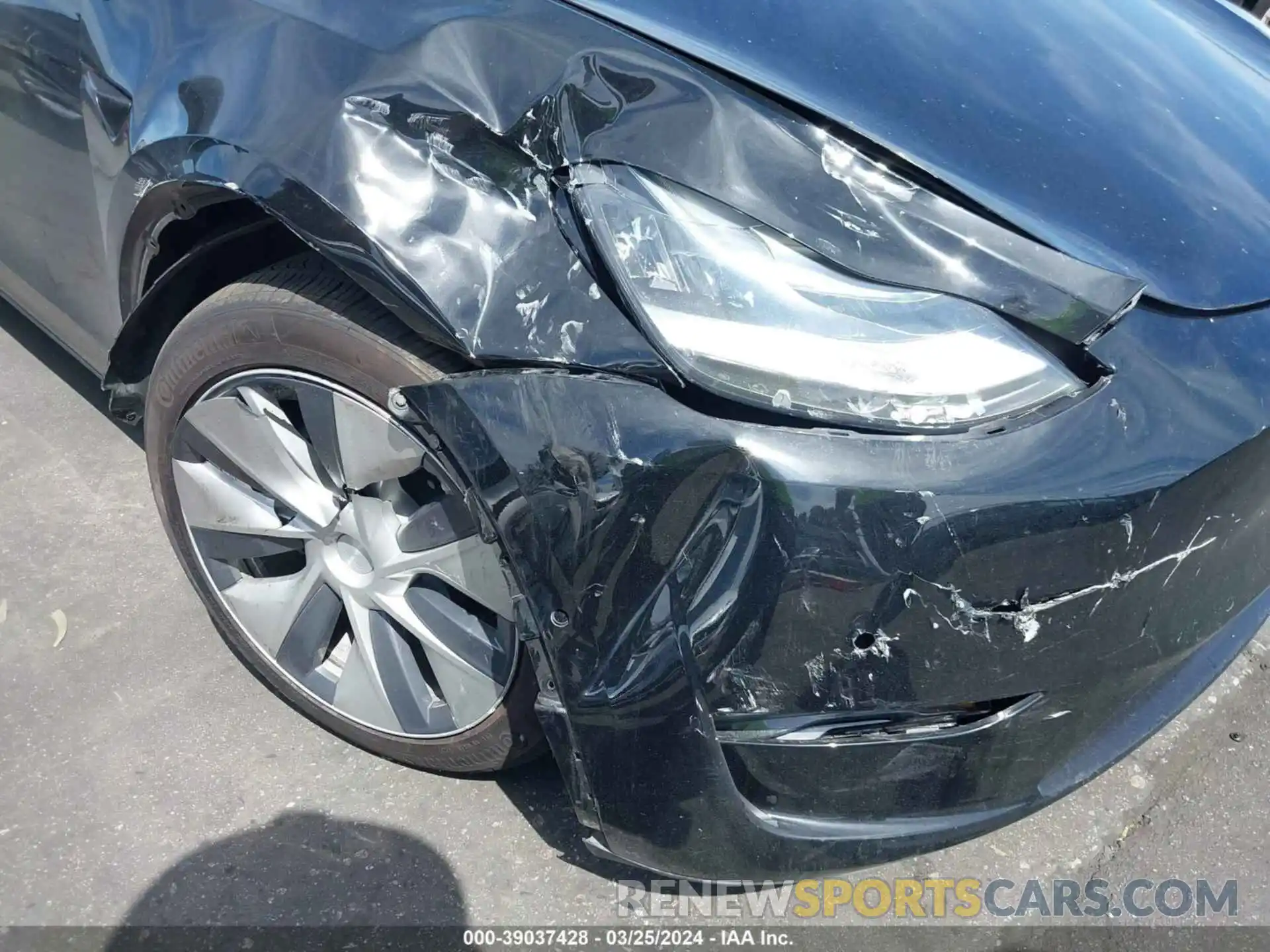 6 Photograph of a damaged car 5YJYGDEE7MF224609 TESLA MODEL Y 2021