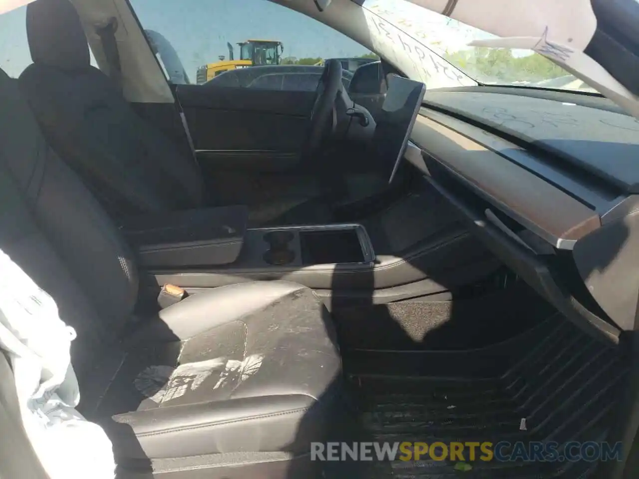 5 Photograph of a damaged car 5YJYGDEE7MF229552 TESLA MODEL Y 2021