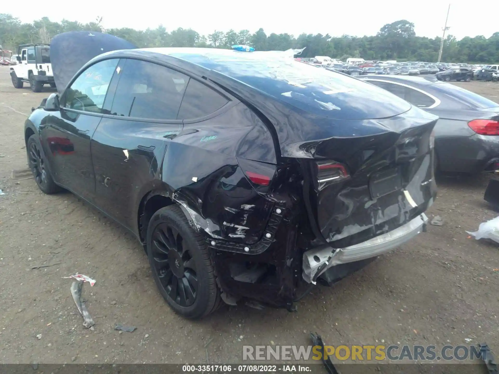 3 Photograph of a damaged car 5YJYGDEE7MF233715 TESLA MODEL Y 2021