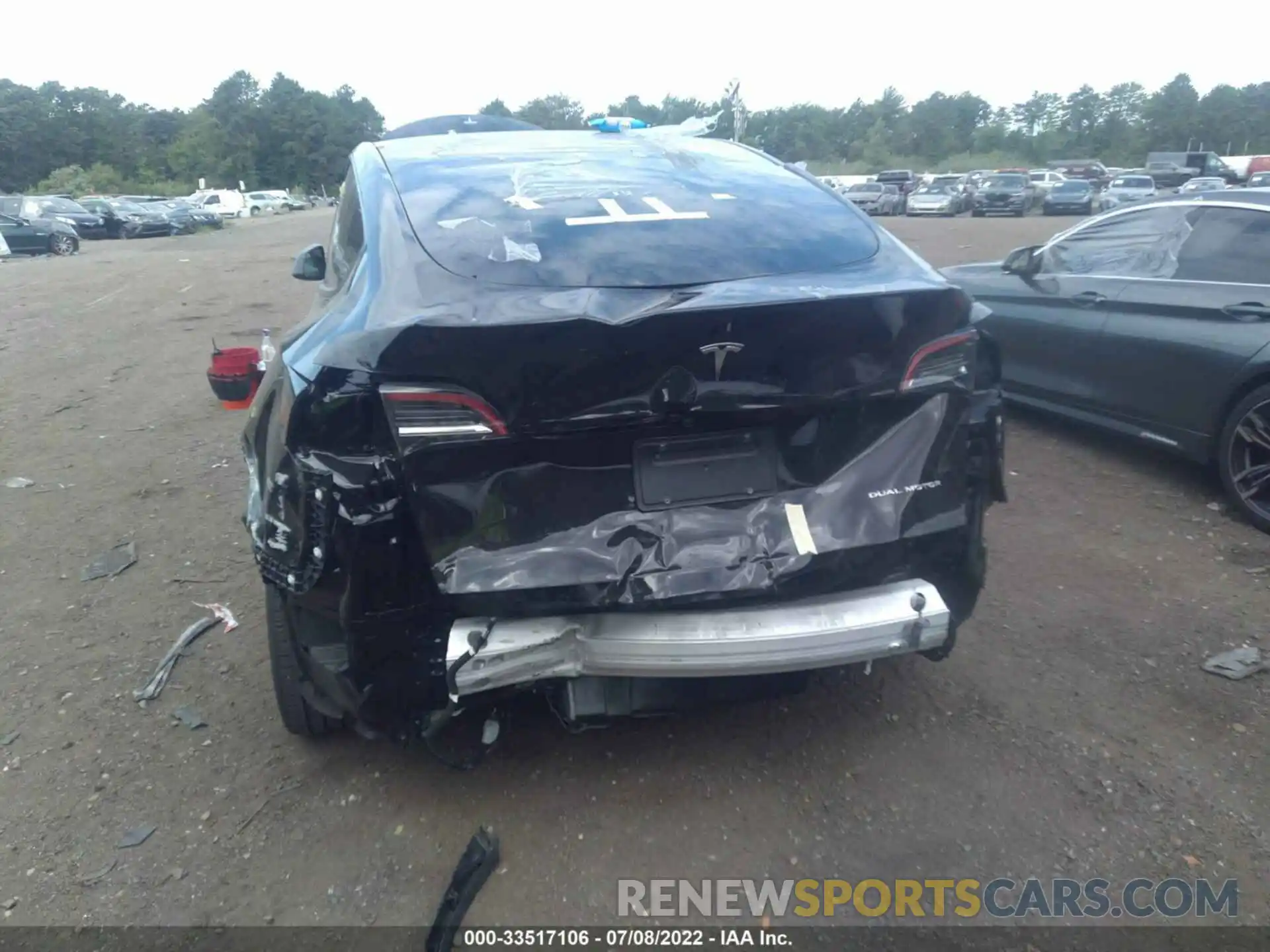 6 Photograph of a damaged car 5YJYGDEE7MF233715 TESLA MODEL Y 2021