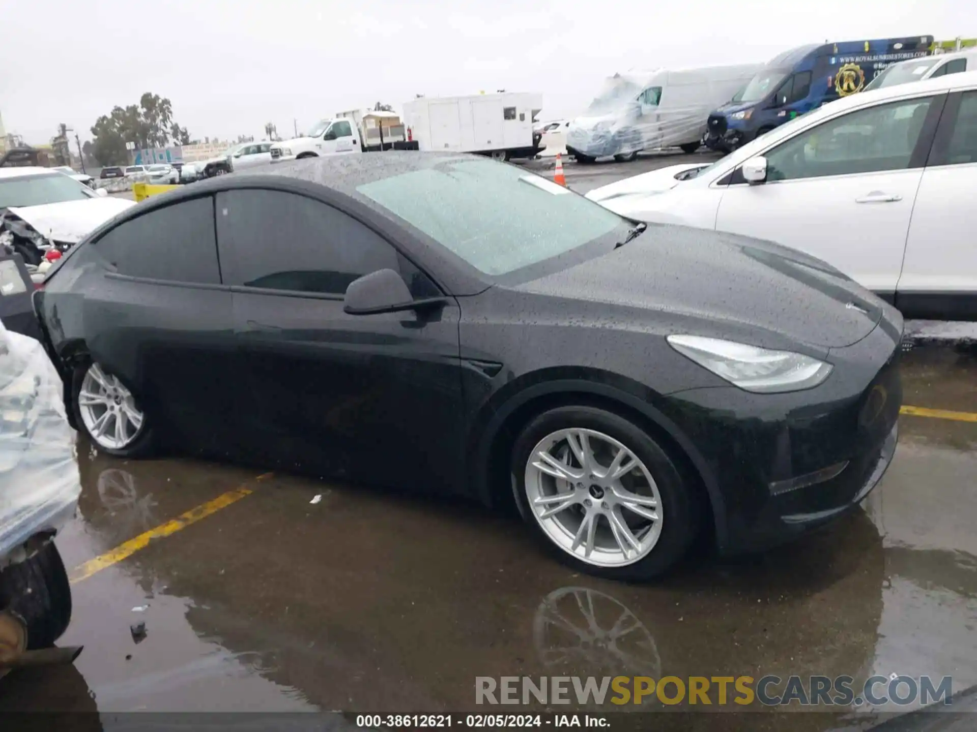 1 Photograph of a damaged car 5YJYGDEE7MF241569 TESLA MODEL Y 2021