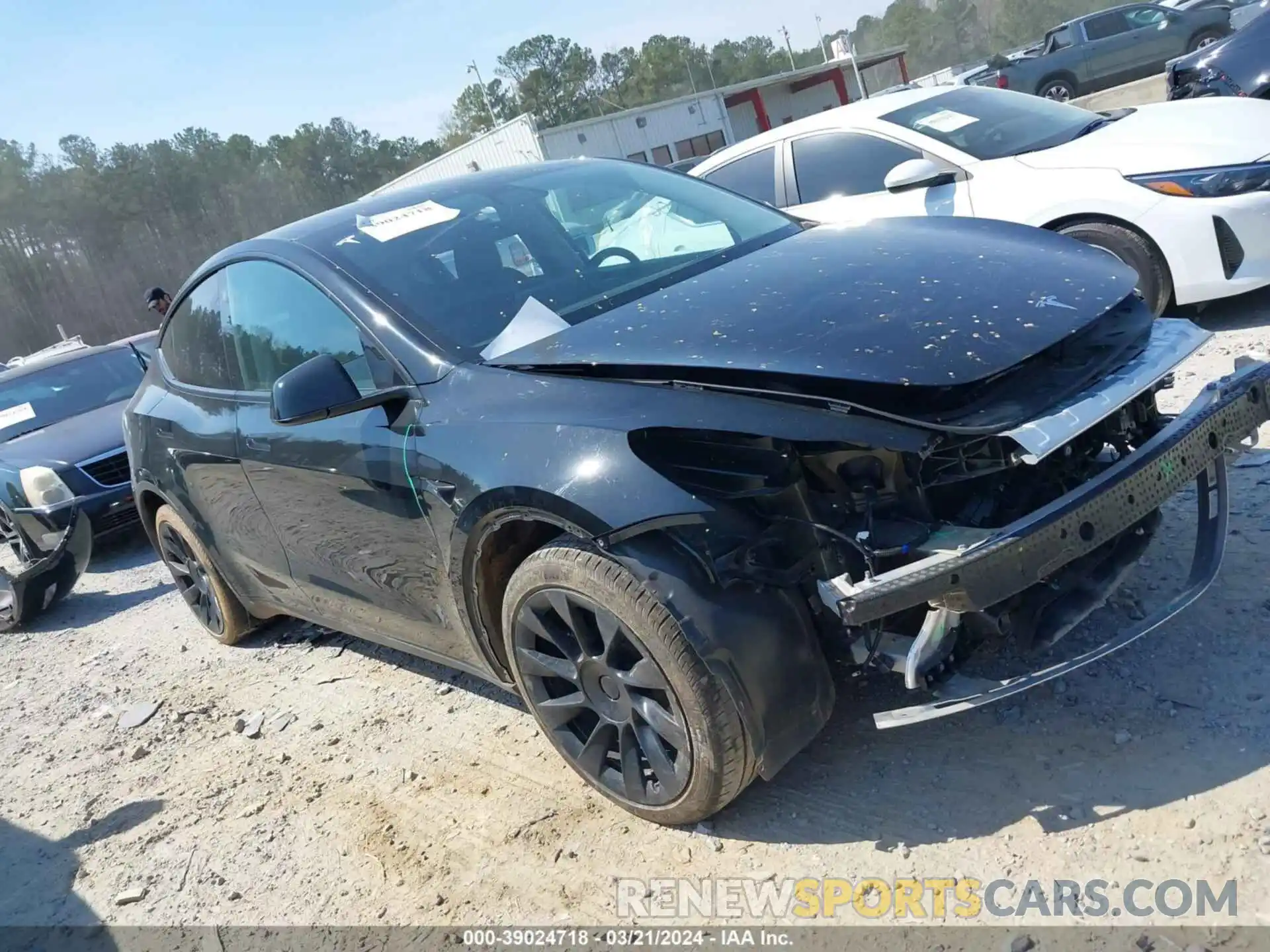 1 Photograph of a damaged car 5YJYGDEE7MF242897 TESLA MODEL Y 2021