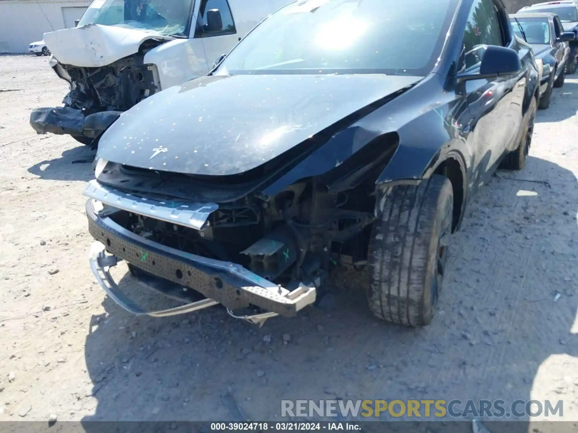 6 Photograph of a damaged car 5YJYGDEE7MF242897 TESLA MODEL Y 2021