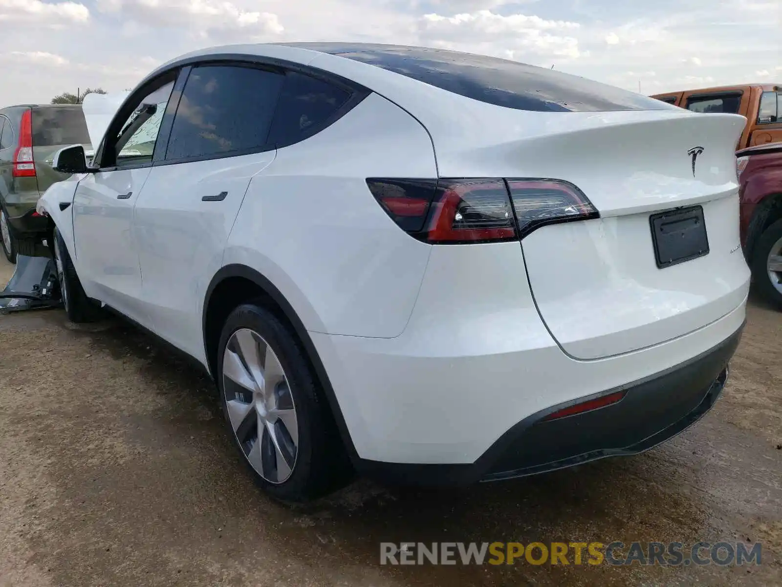 3 Photograph of a damaged car 5YJYGDEE7MF245282 TESLA MODEL Y 2021