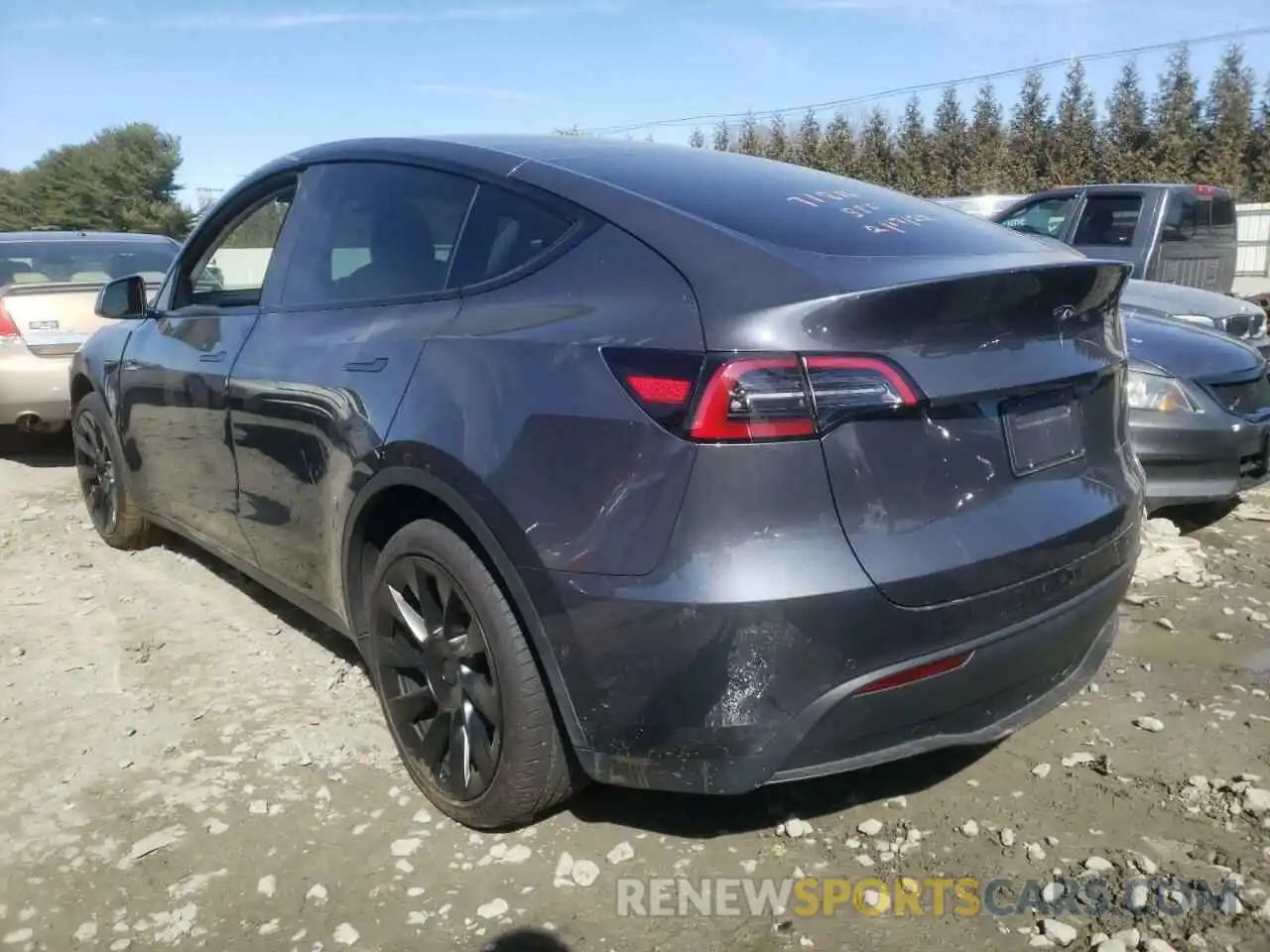 3 Photograph of a damaged car 5YJYGDEE7MF254239 TESLA MODEL Y 2021