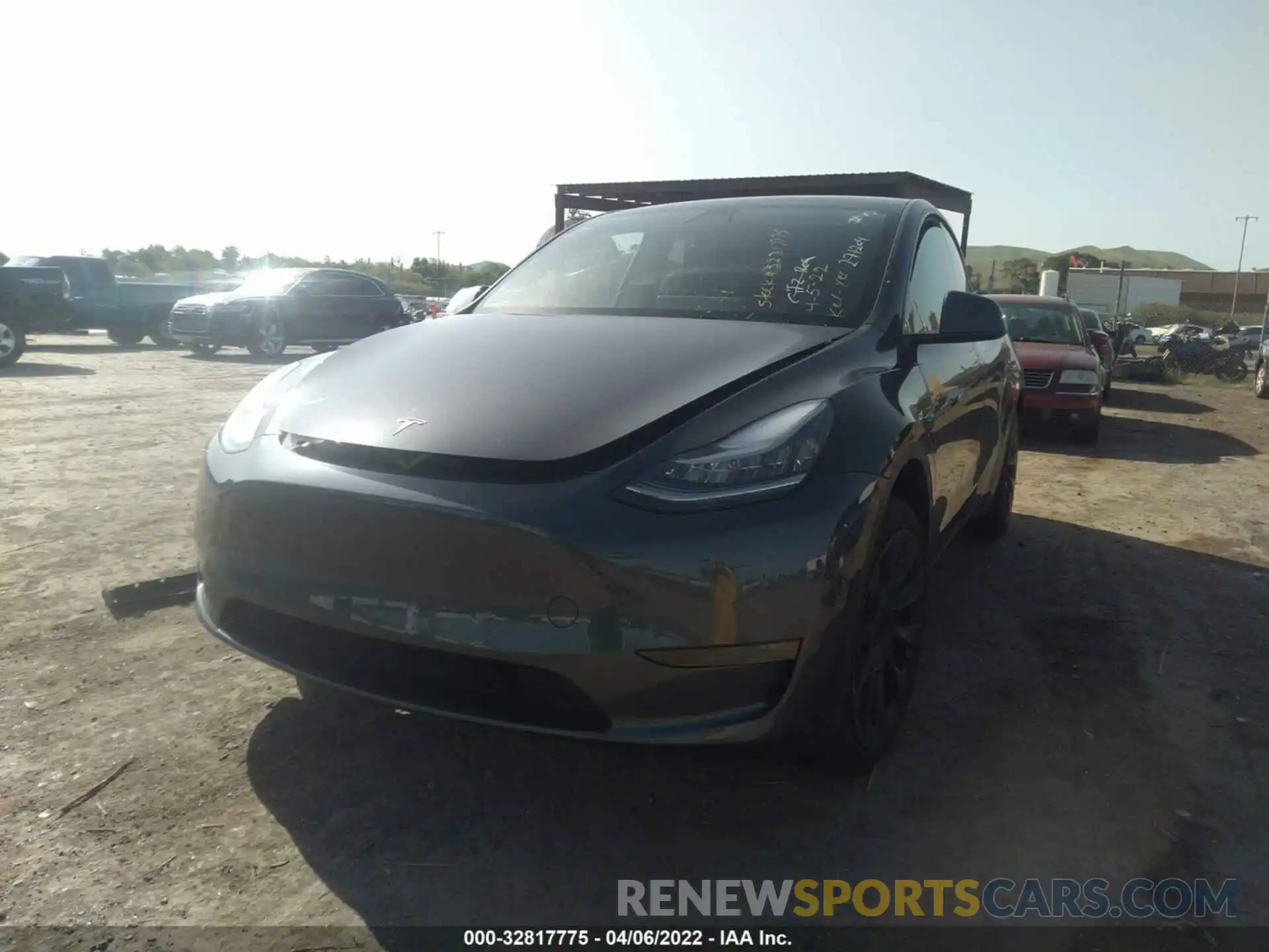 2 Photograph of a damaged car 5YJYGDEE7MF271204 TESLA MODEL Y 2021