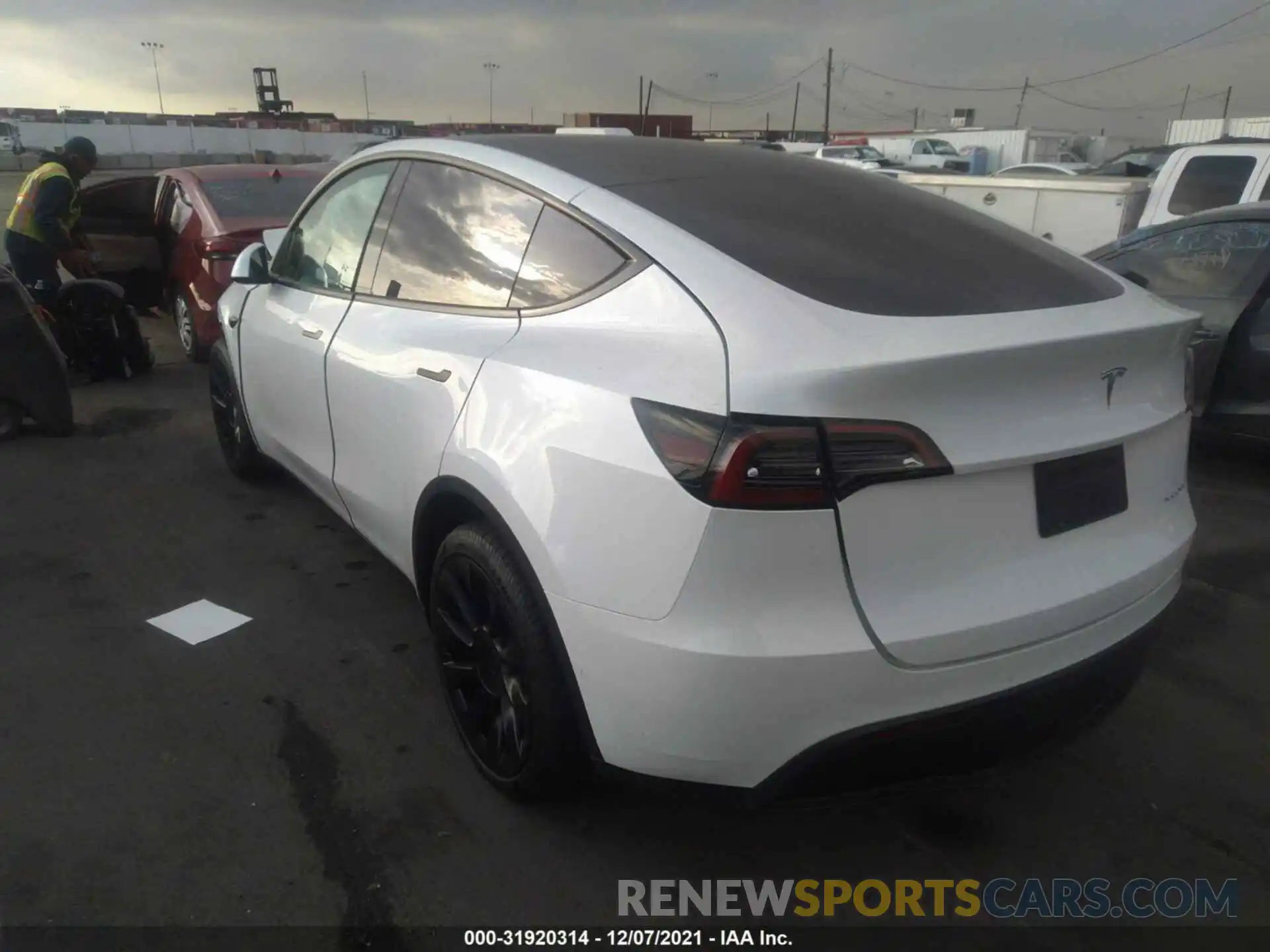 3 Photograph of a damaged car 5YJYGDEE7MF278444 TESLA MODEL Y 2021