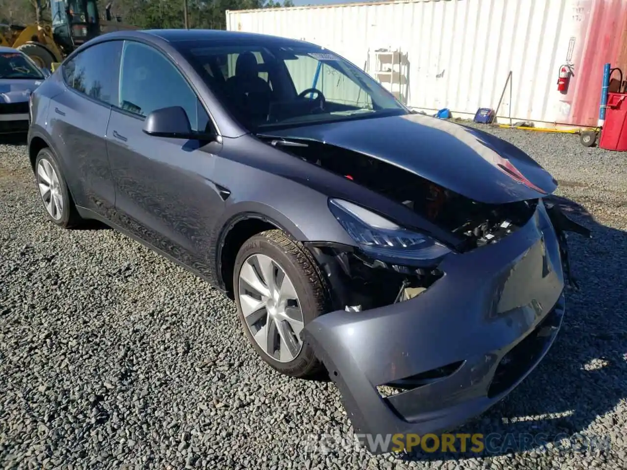 1 Photograph of a damaged car 5YJYGDEE7MF279061 TESLA MODEL Y 2021