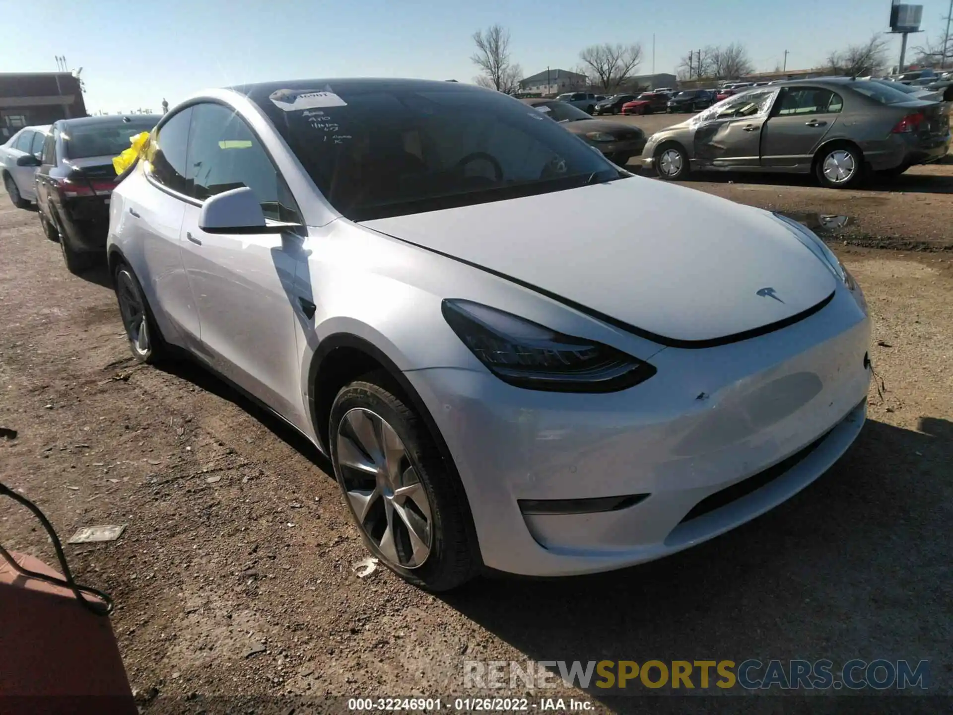 1 Photograph of a damaged car 5YJYGDEE7MF282073 TESLA MODEL Y 2021