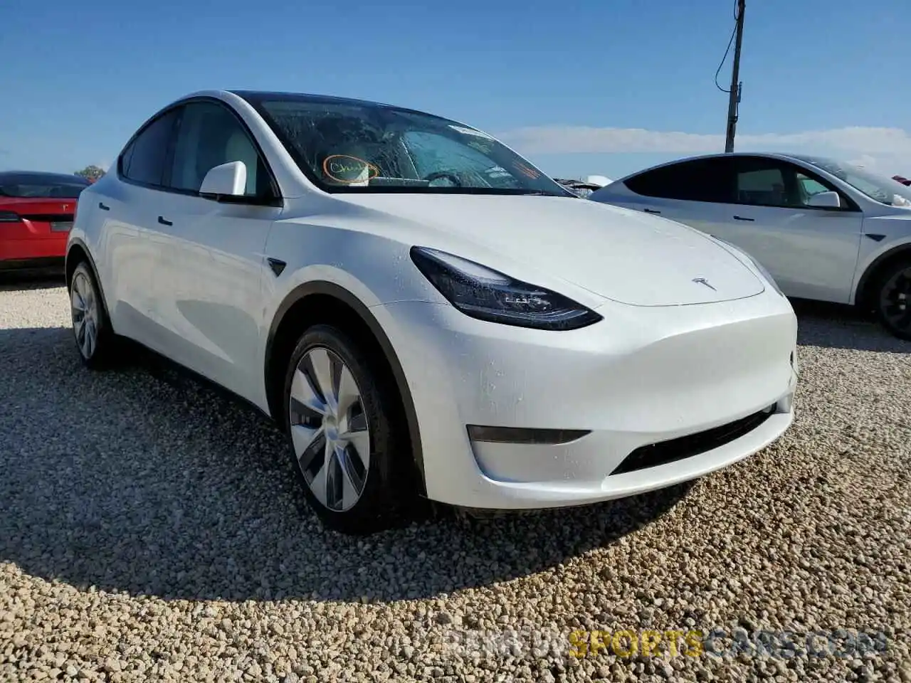 1 Photograph of a damaged car 5YJYGDEE7MF283532 TESLA MODEL Y 2021