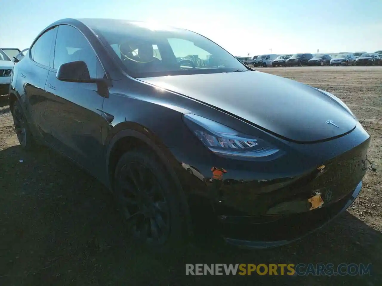 1 Photograph of a damaged car 5YJYGDEE7MF297575 TESLA MODEL Y 2021