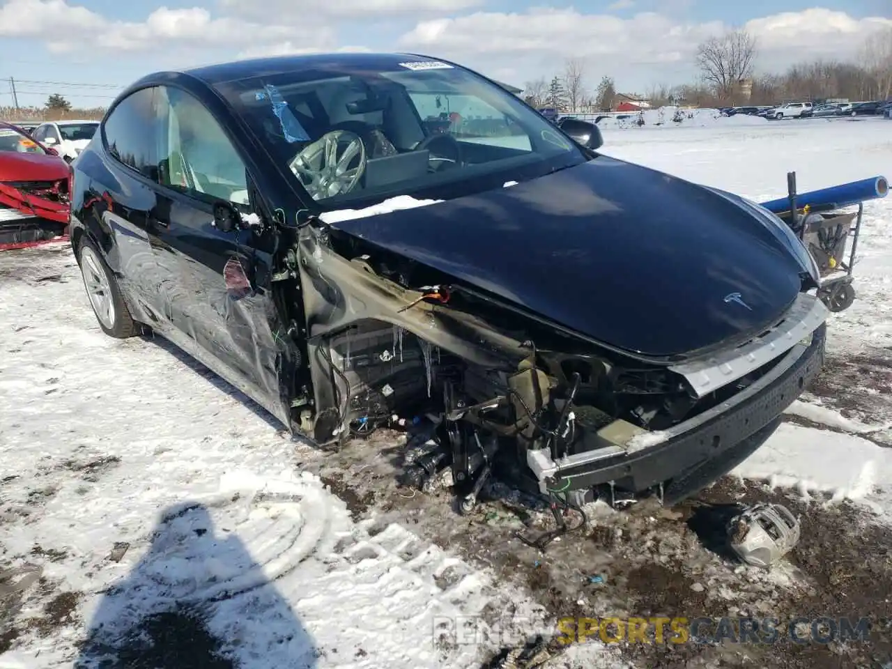 1 Photograph of a damaged car 5YJYGDEE7MF304878 TESLA MODEL Y 2021