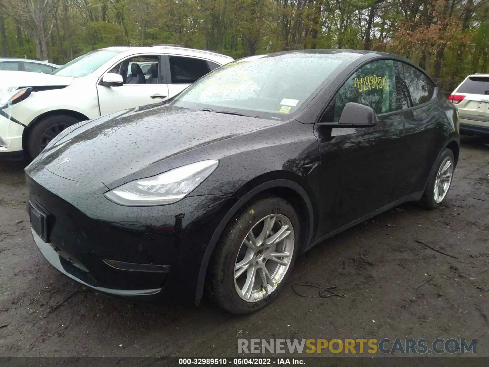 2 Photograph of a damaged car 5YJYGDEE8MF060237 TESLA MODEL Y 2021