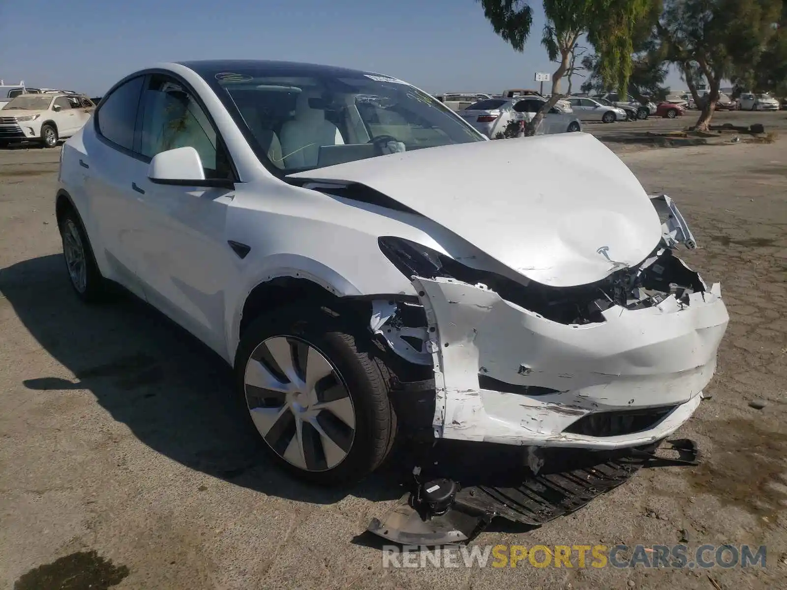 1 Photograph of a damaged car 5YJYGDEE8MF061307 TESLA MODEL Y 2021