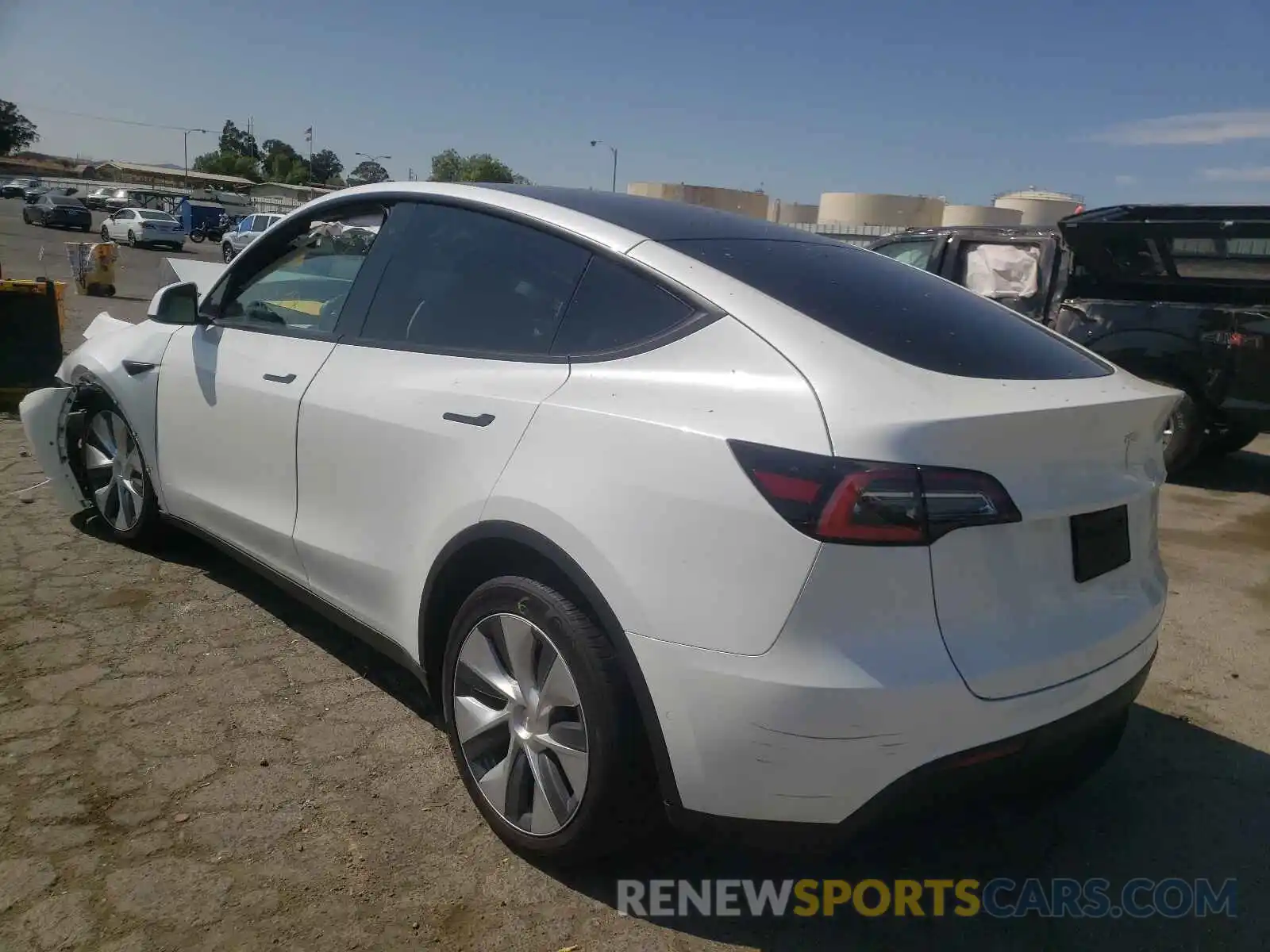 3 Photograph of a damaged car 5YJYGDEE8MF061307 TESLA MODEL Y 2021