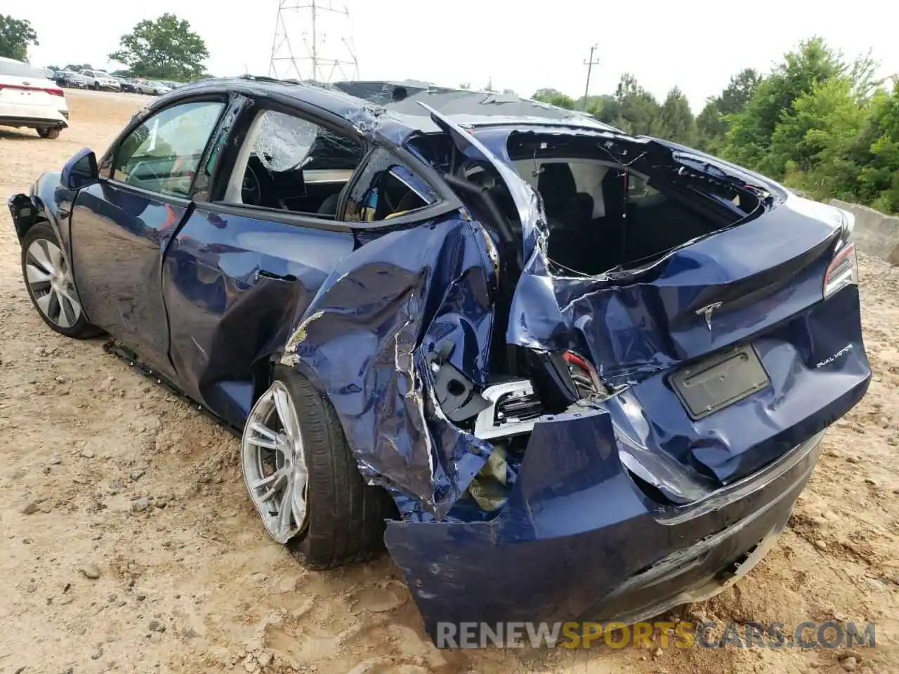 3 Photograph of a damaged car 5YJYGDEE8MF063722 TESLA MODEL Y 2021