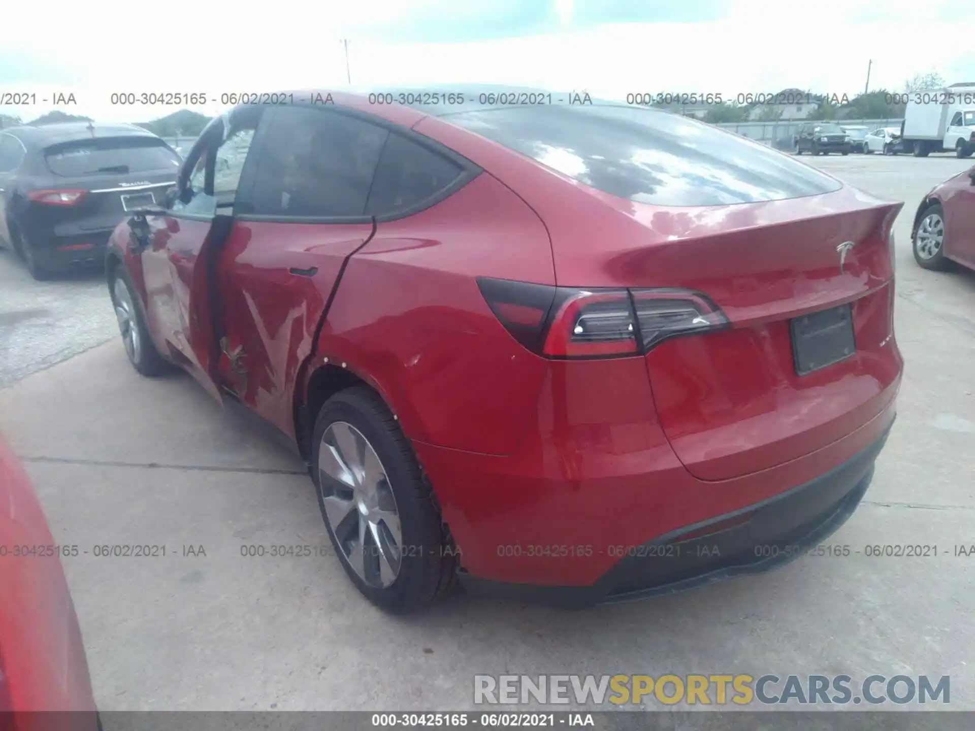 3 Фотография поврежденного автомобиля 5YJYGDEE8MF070766 TESLA MODEL Y 2021