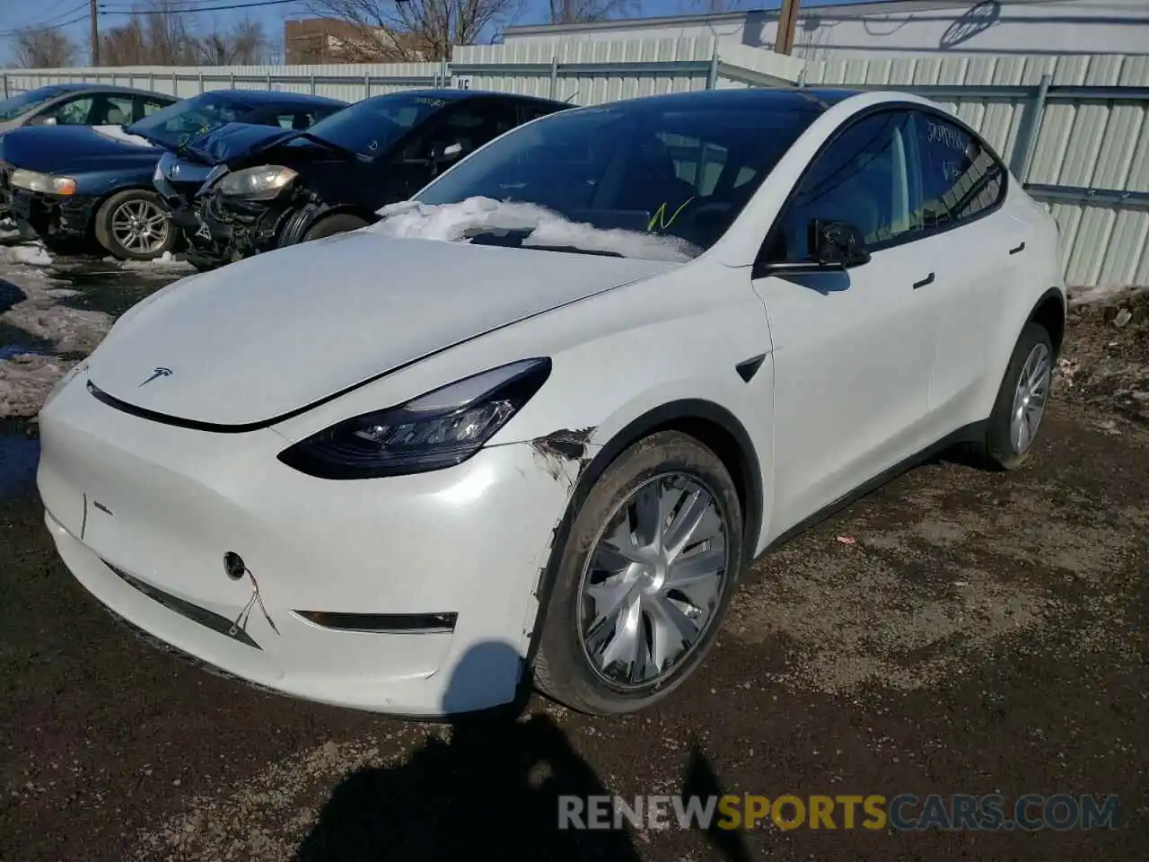 2 Photograph of a damaged car 5YJYGDEE8MF072579 TESLA MODEL Y 2021