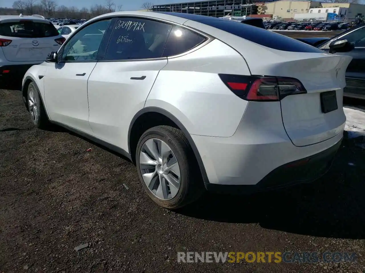 3 Photograph of a damaged car 5YJYGDEE8MF072579 TESLA MODEL Y 2021