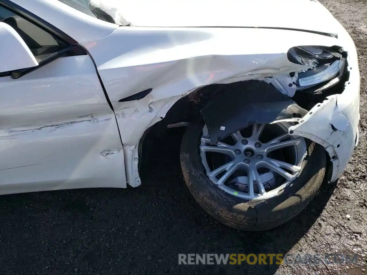 9 Photograph of a damaged car 5YJYGDEE8MF072579 TESLA MODEL Y 2021