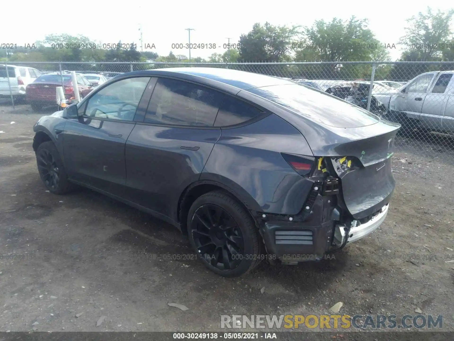 3 Photograph of a damaged car 5YJYGDEE8MF073778 TESLA MODEL Y 2021