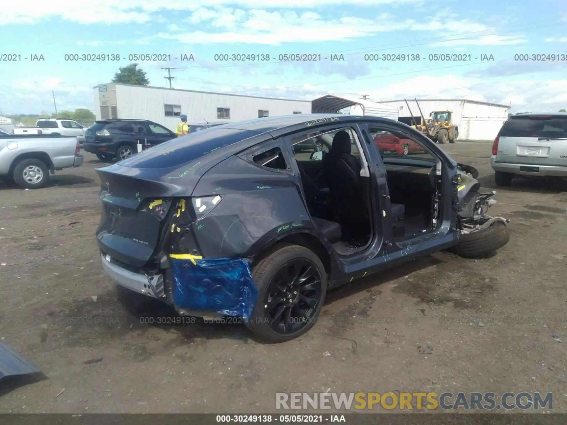 4 Photograph of a damaged car 5YJYGDEE8MF073778 TESLA MODEL Y 2021