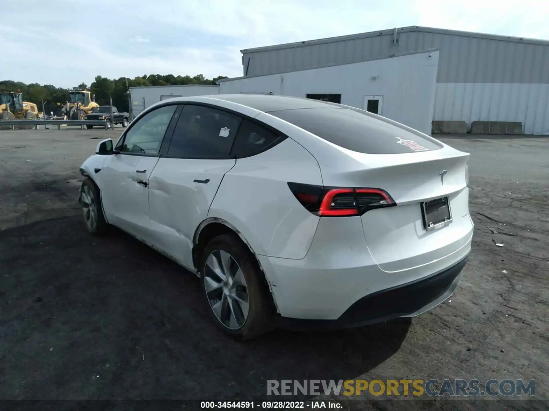 3 Фотография поврежденного автомобиля 5YJYGDEE8MF077555 TESLA MODEL Y 2021