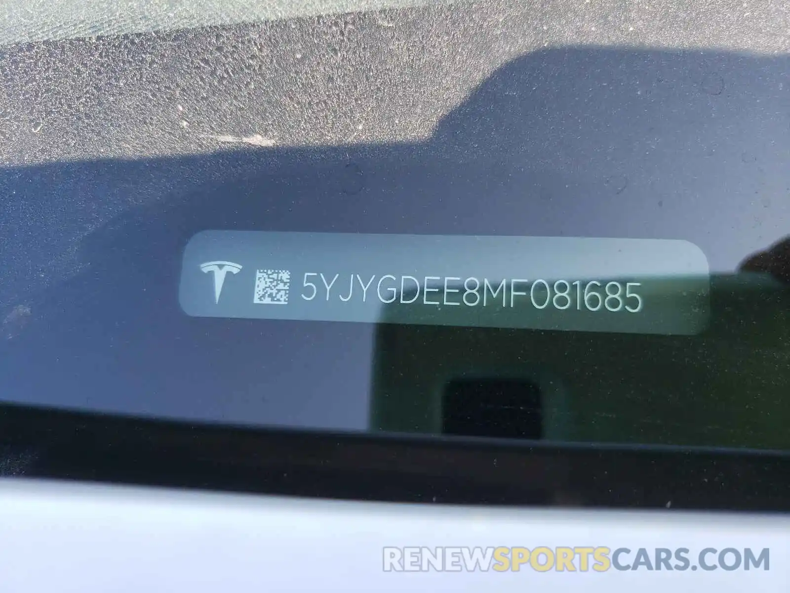 10 Photograph of a damaged car 5YJYGDEE8MF081685 TESLA MODEL Y 2021