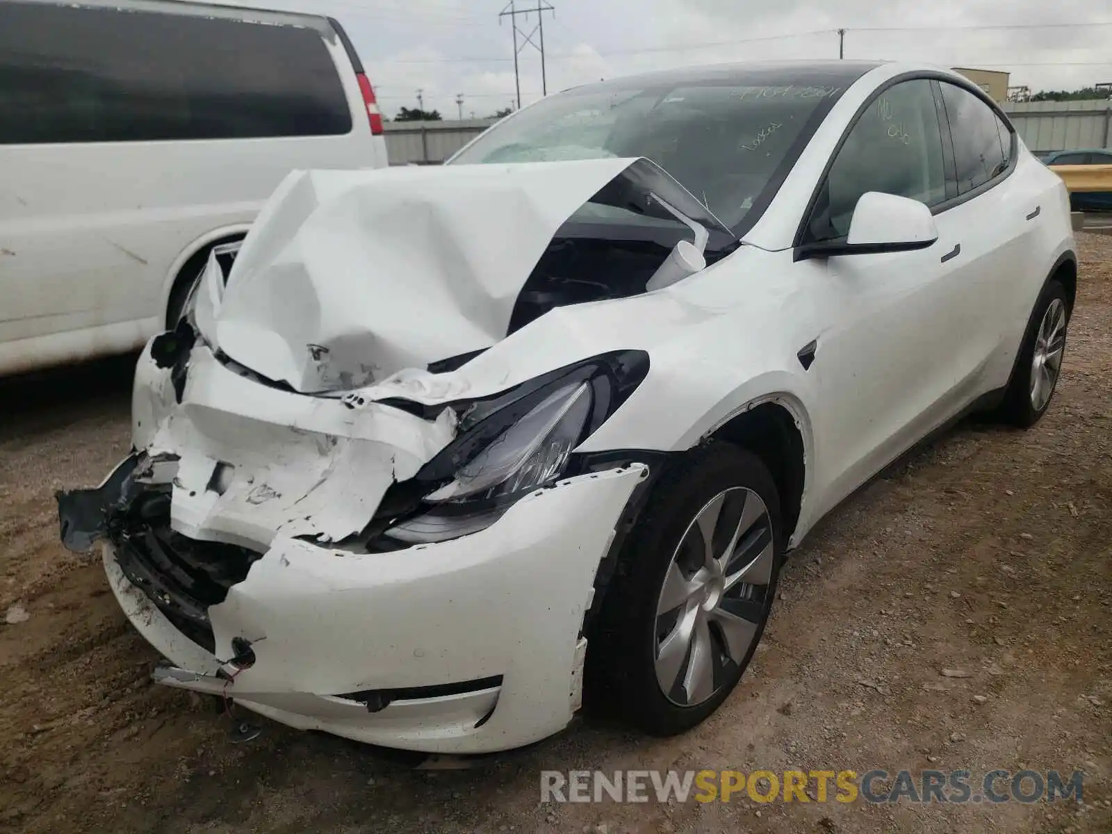 2 Photograph of a damaged car 5YJYGDEE8MF083730 TESLA MODEL Y 2021