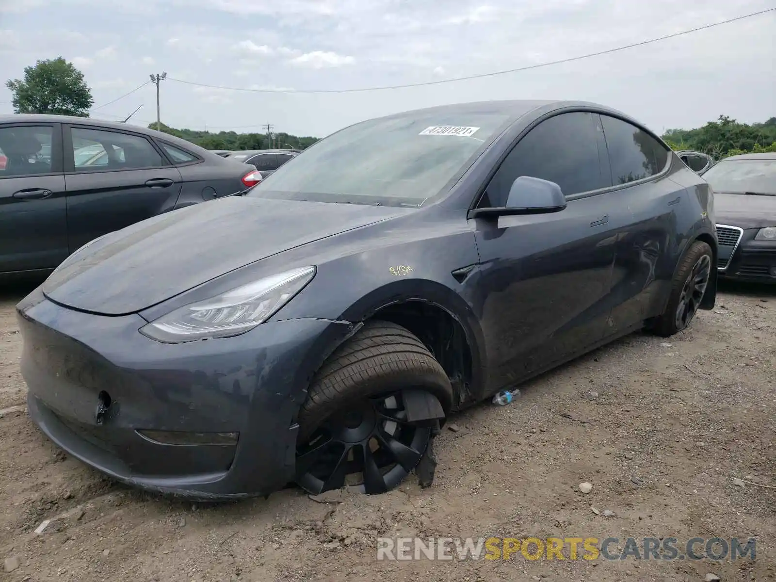 10 Photograph of a damaged car 5YJYGDEE8MF084327 TESLA MODEL Y 2021