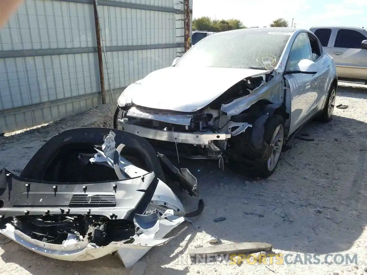 2 Photograph of a damaged car 5YJYGDEE8MF086580 TESLA MODEL Y 2021