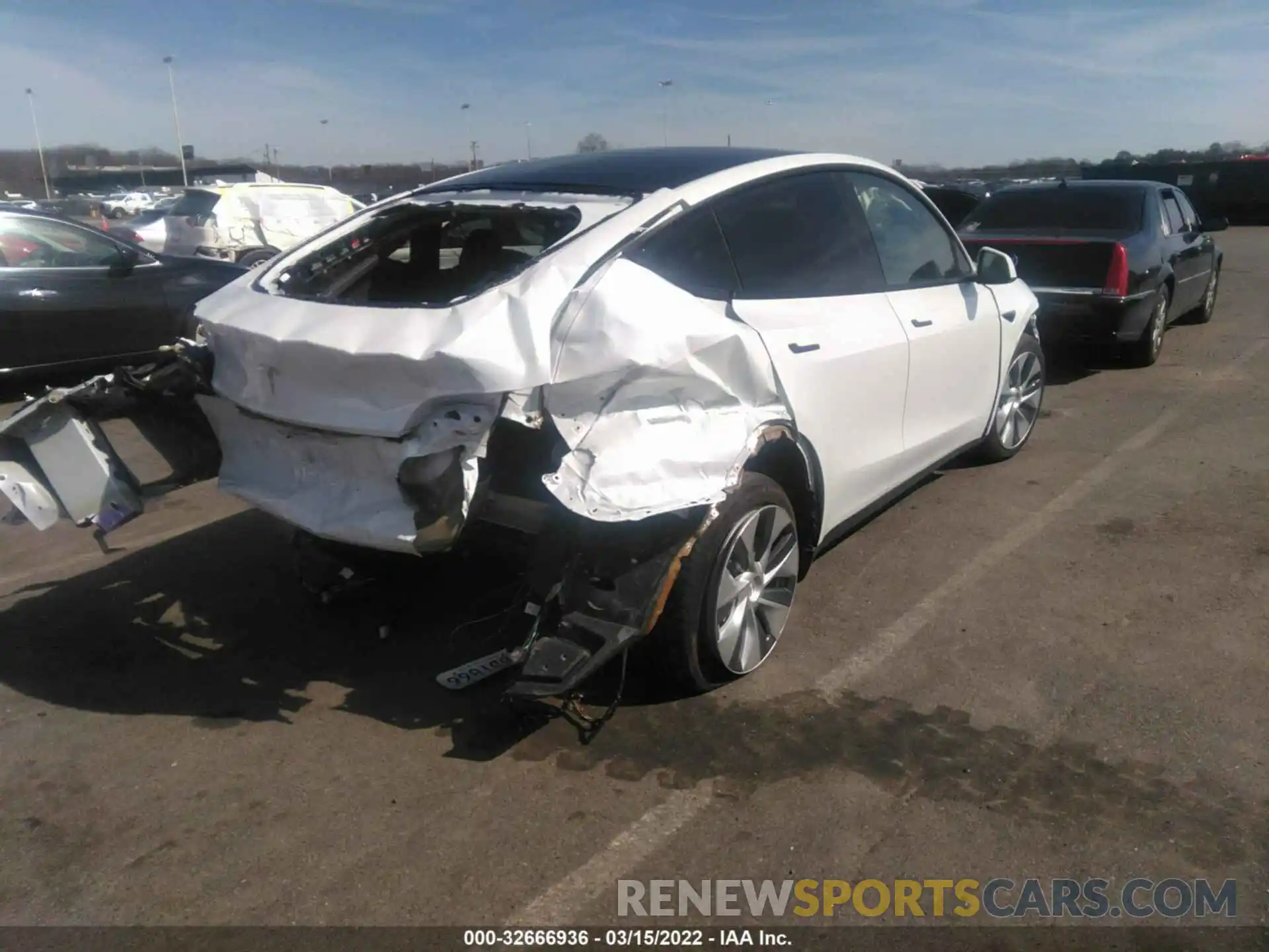 4 Photograph of a damaged car 5YJYGDEE8MF086773 TESLA MODEL Y 2021