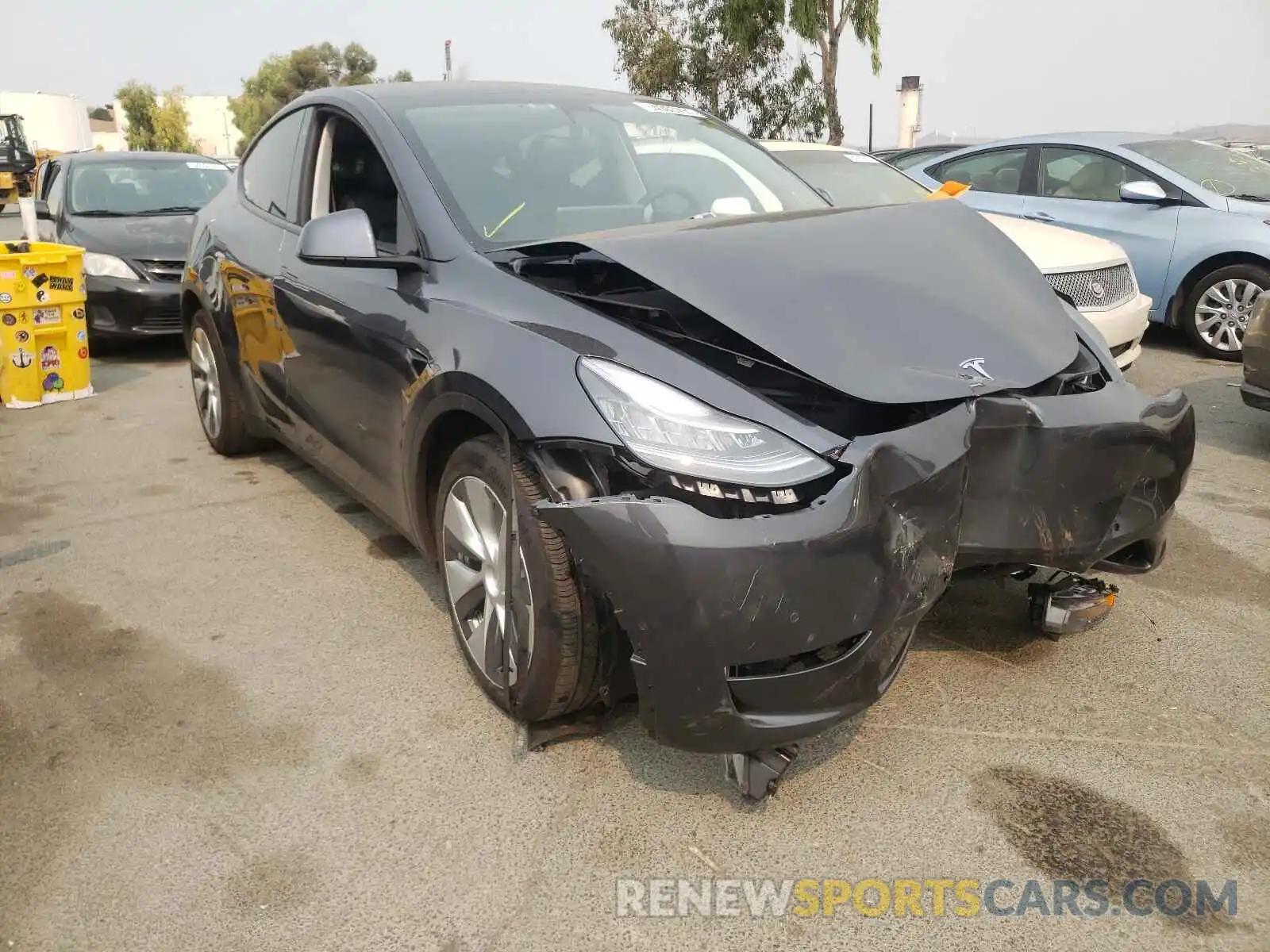 1 Photograph of a damaged car 5YJYGDEE8MF087387 TESLA MODEL Y 2021