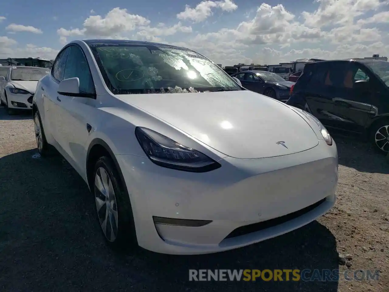 1 Photograph of a damaged car 5YJYGDEE8MF088006 TESLA MODEL Y 2021