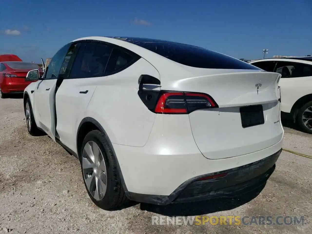 3 Photograph of a damaged car 5YJYGDEE8MF088006 TESLA MODEL Y 2021