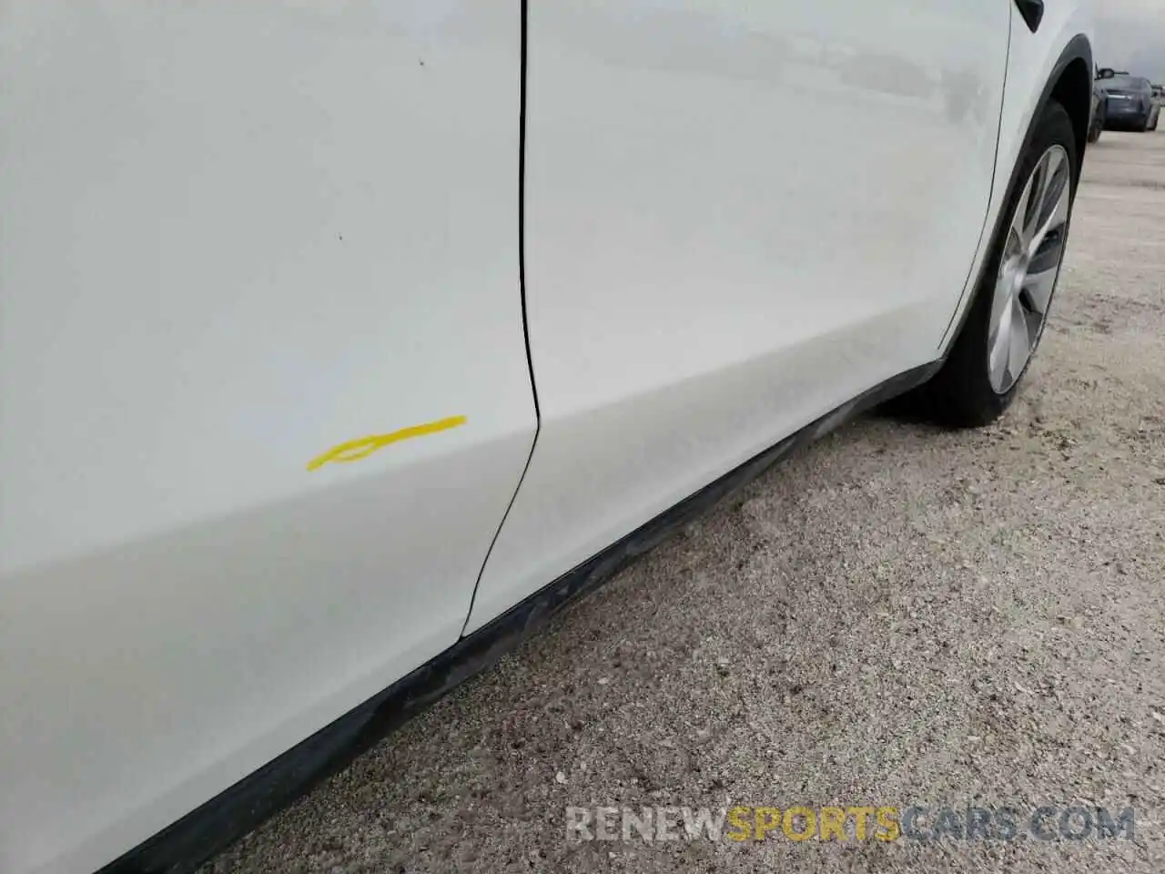 9 Photograph of a damaged car 5YJYGDEE8MF088006 TESLA MODEL Y 2021