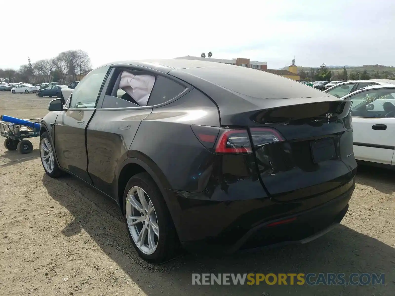 3 Photograph of a damaged car 5YJYGDEE8MF089348 TESLA MODEL Y 2021