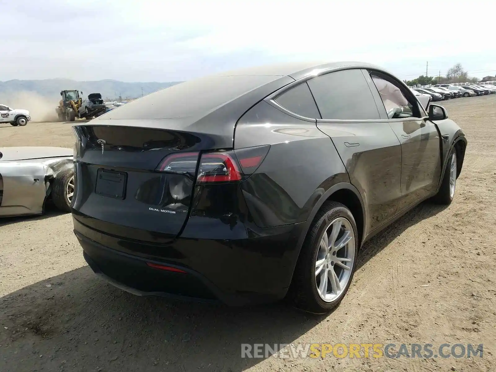 4 Фотография поврежденного автомобиля 5YJYGDEE8MF089348 TESLA MODEL Y 2021