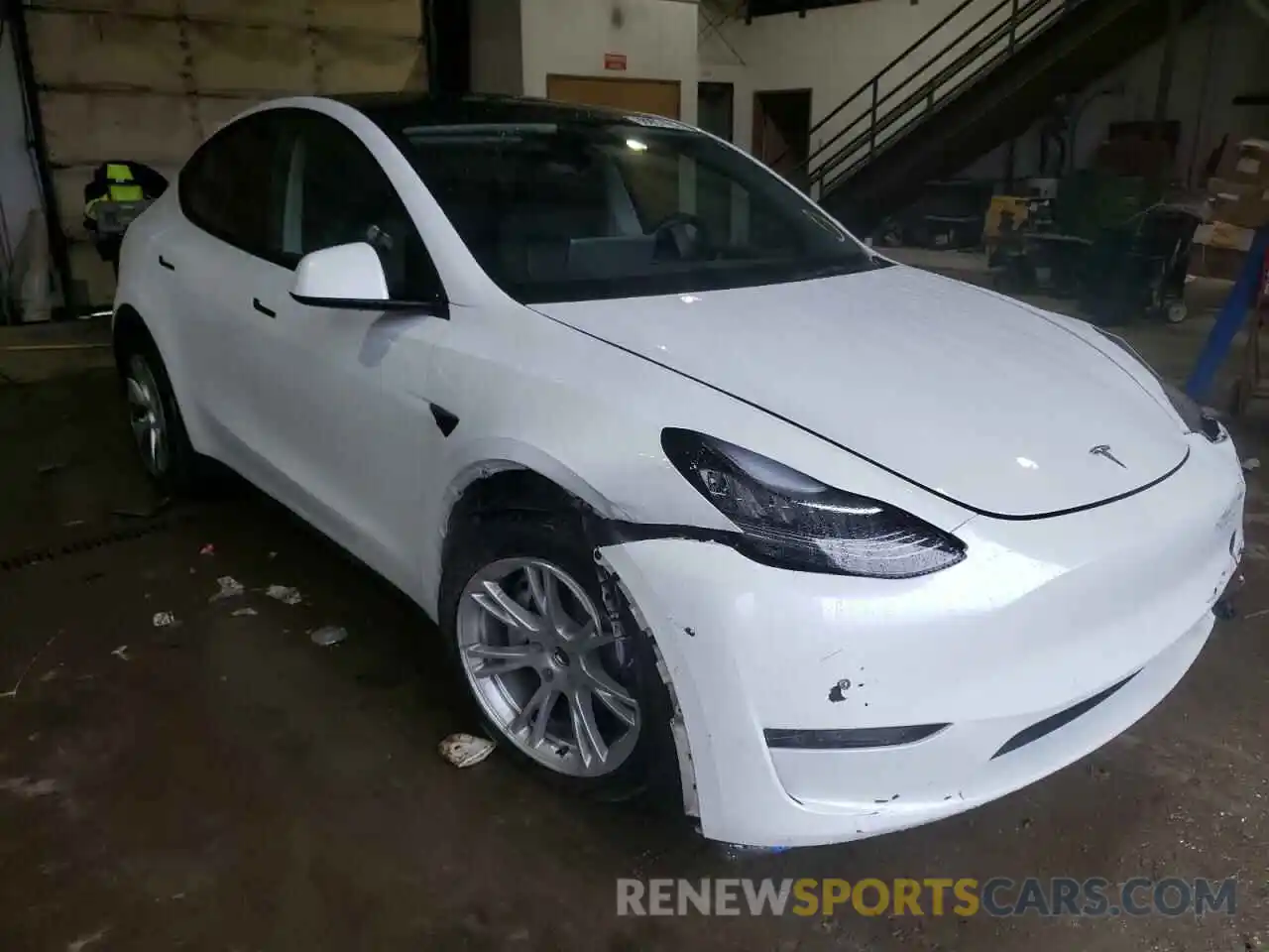 1 Photograph of a damaged car 5YJYGDEE8MF091424 TESLA MODEL Y 2021